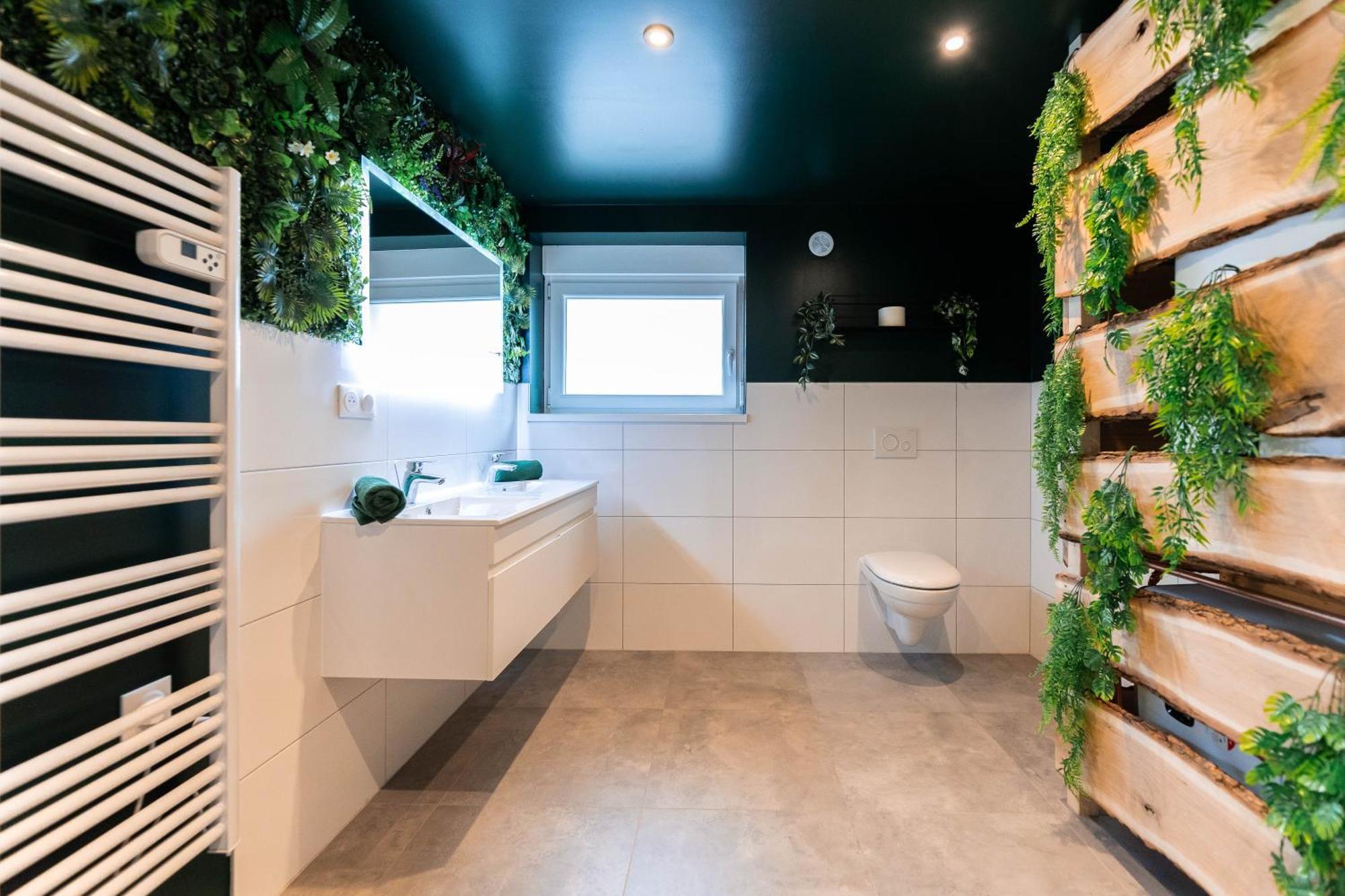 L'Oasis Tropicale, Jacuzzi, Love Room Roppenheim Bagian luar foto
