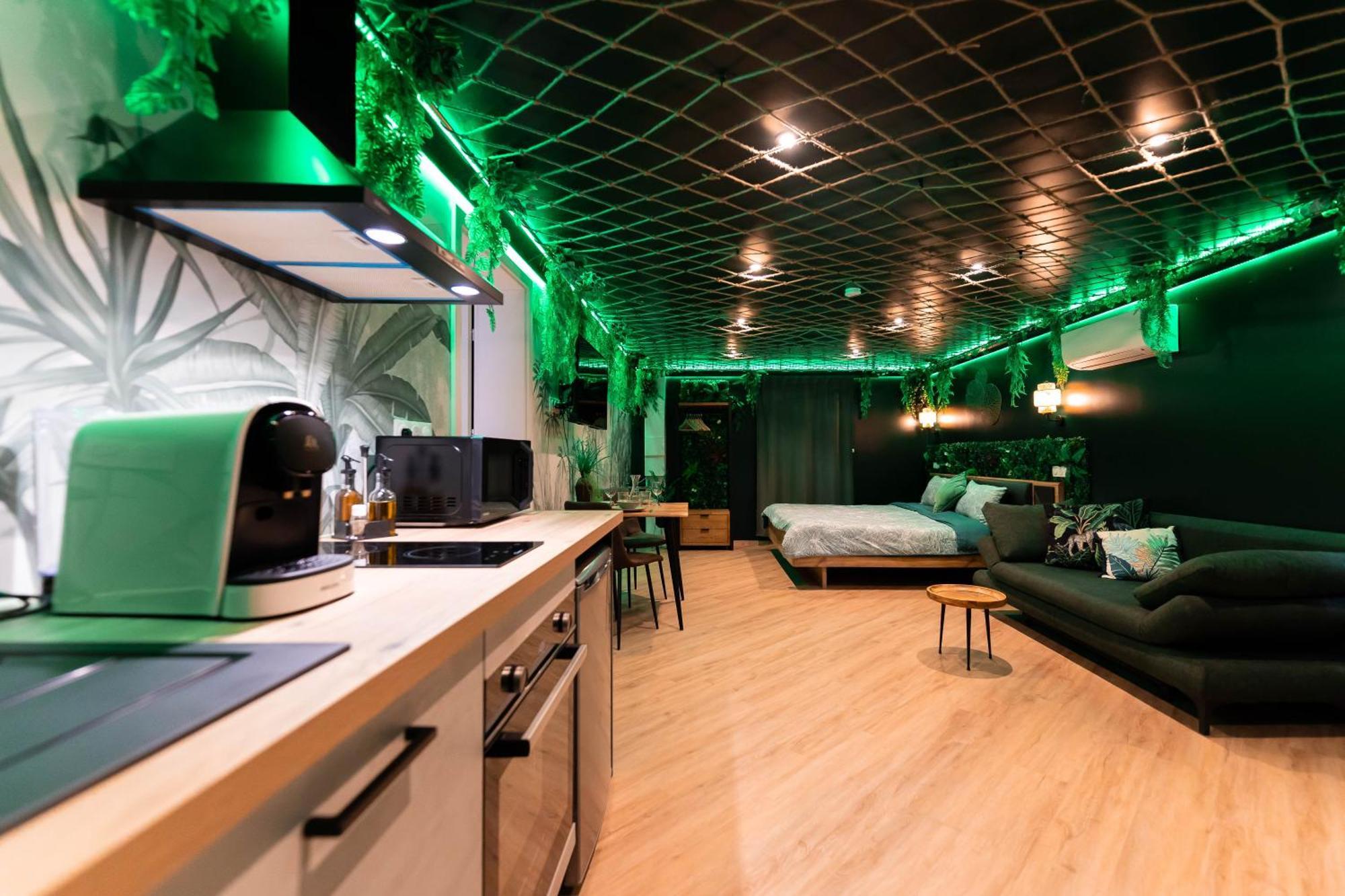 L'Oasis Tropicale, Jacuzzi, Love Room Roppenheim Bagian luar foto