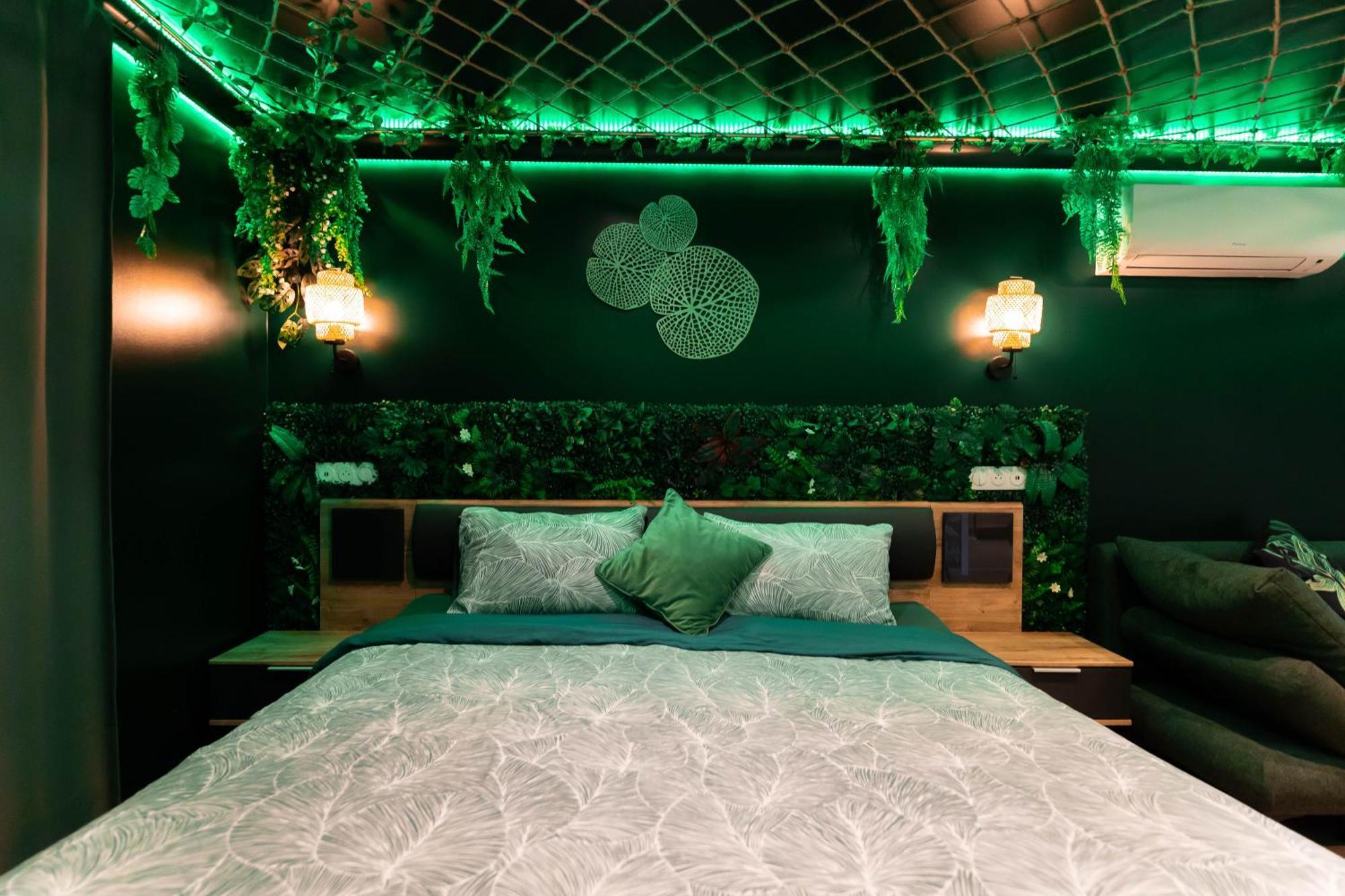 L'Oasis Tropicale, Jacuzzi, Love Room Roppenheim Bagian luar foto